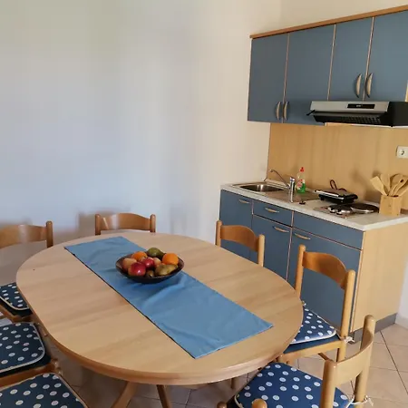 Apartmán In With Terrace, Air Condition, Wifi 4620-4 Lopar