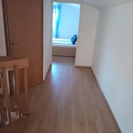Apartmán In With Terrace, Air Condition, Wifi 4620-4 *